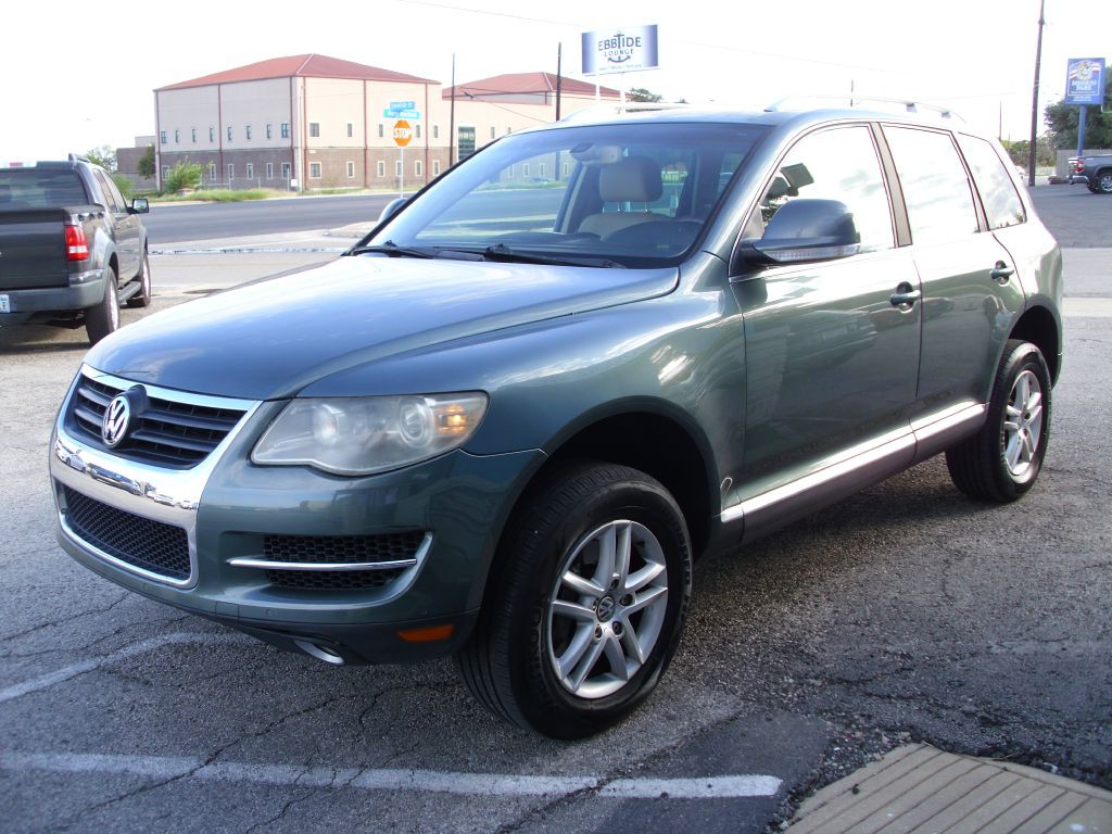 2008 Volkswagen Touareg Image 5