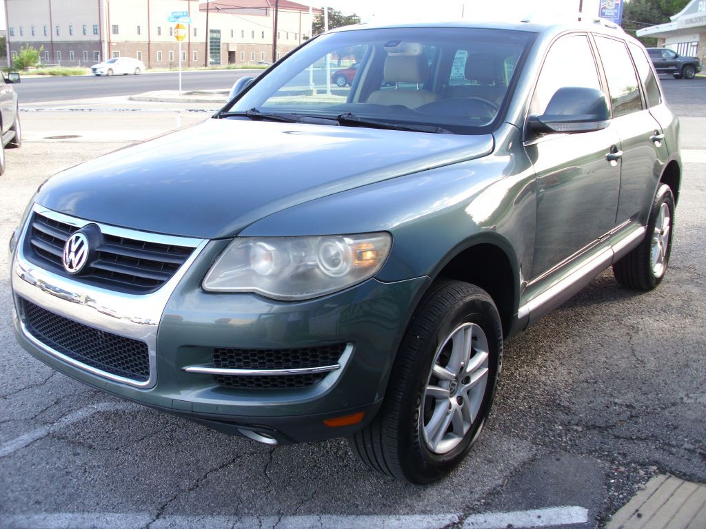 2008 Volkswagen Touareg Image 7