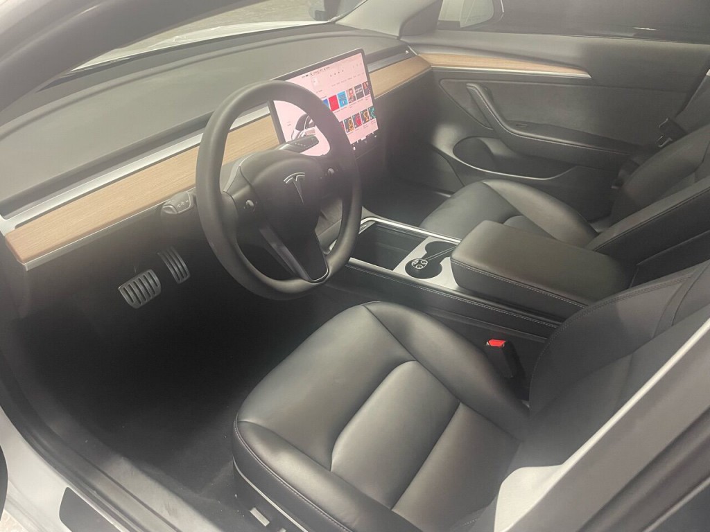 2022 Tesla Model 3 Image 7