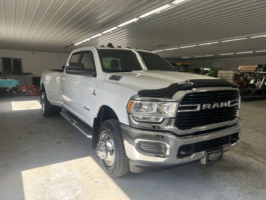2021 RAM 3500 Image 3