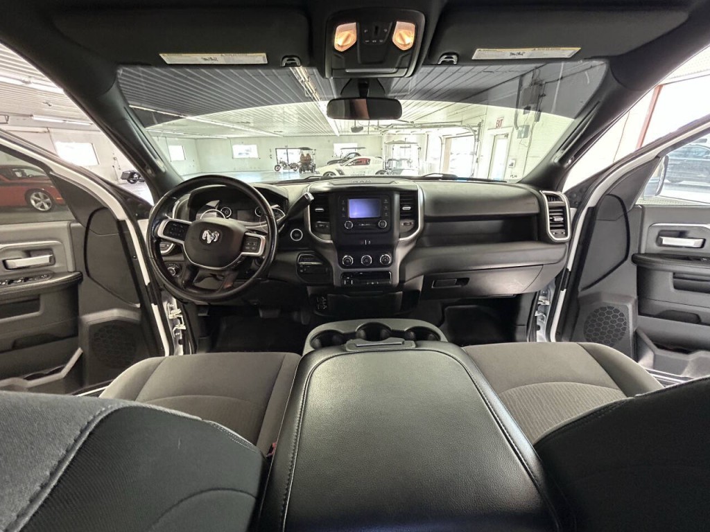 2021 RAM 3500 Image 11