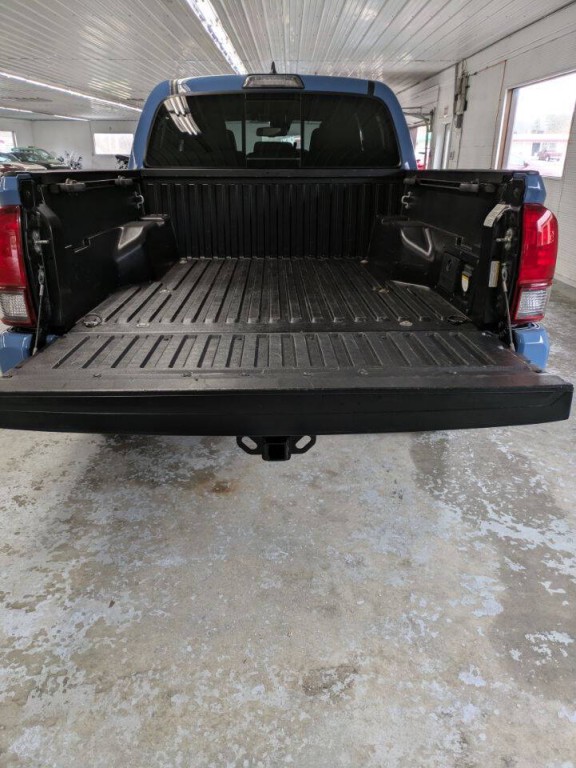 2019 Toyota Tacoma Image 7