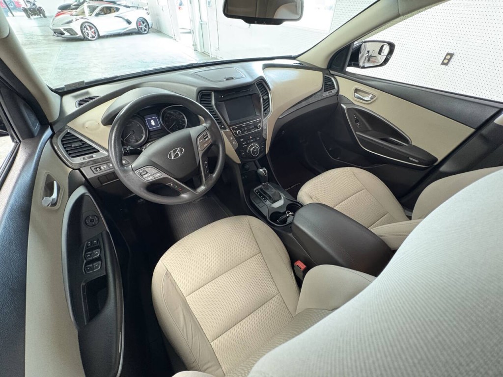2017 Hyundai Santa Fe Sport Image 8