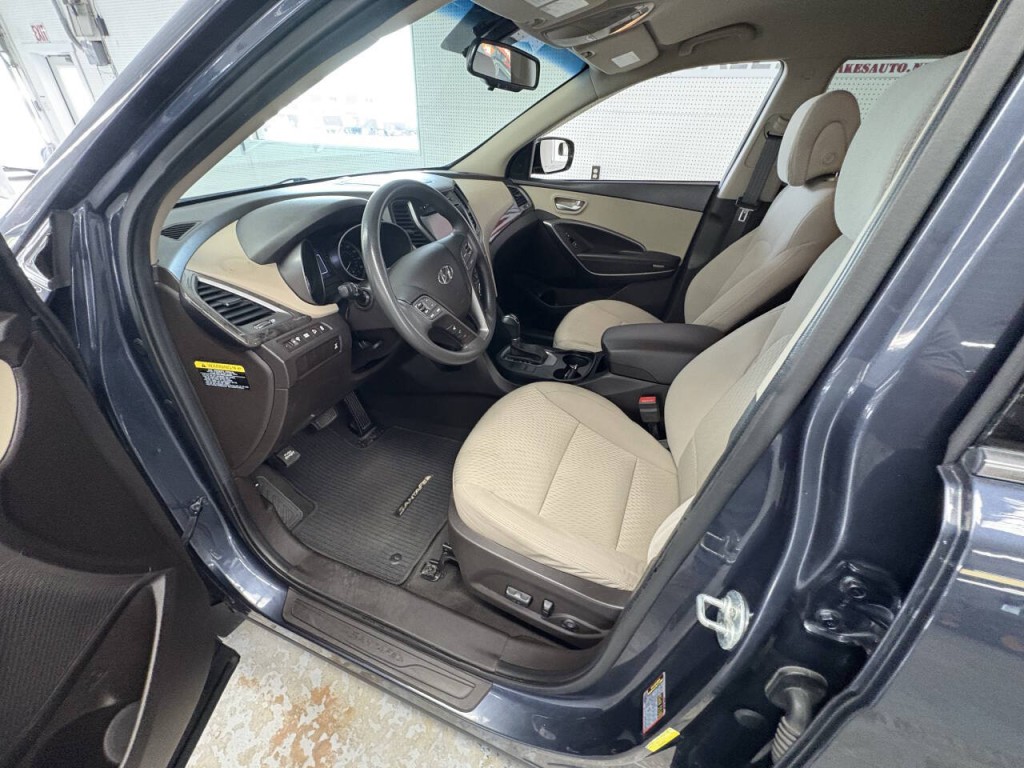 2017 Hyundai Santa Fe Sport Image 9