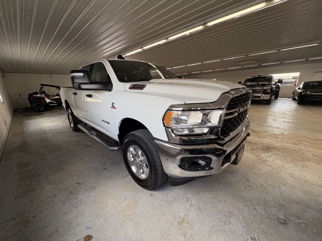 2024 RAM 2500 Image 3