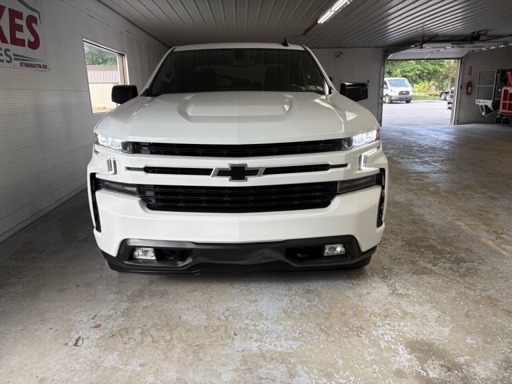 2021 Chevrolet Silverado 1500 Image 2