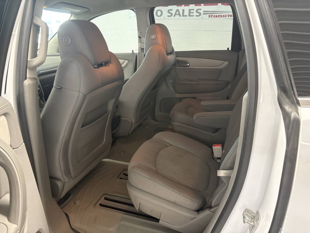 2017 Chevrolet Traverse Image 6