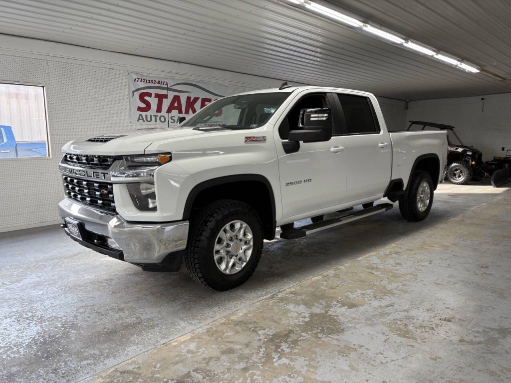 2023 Chevrolet Silverado 1500 Image 2