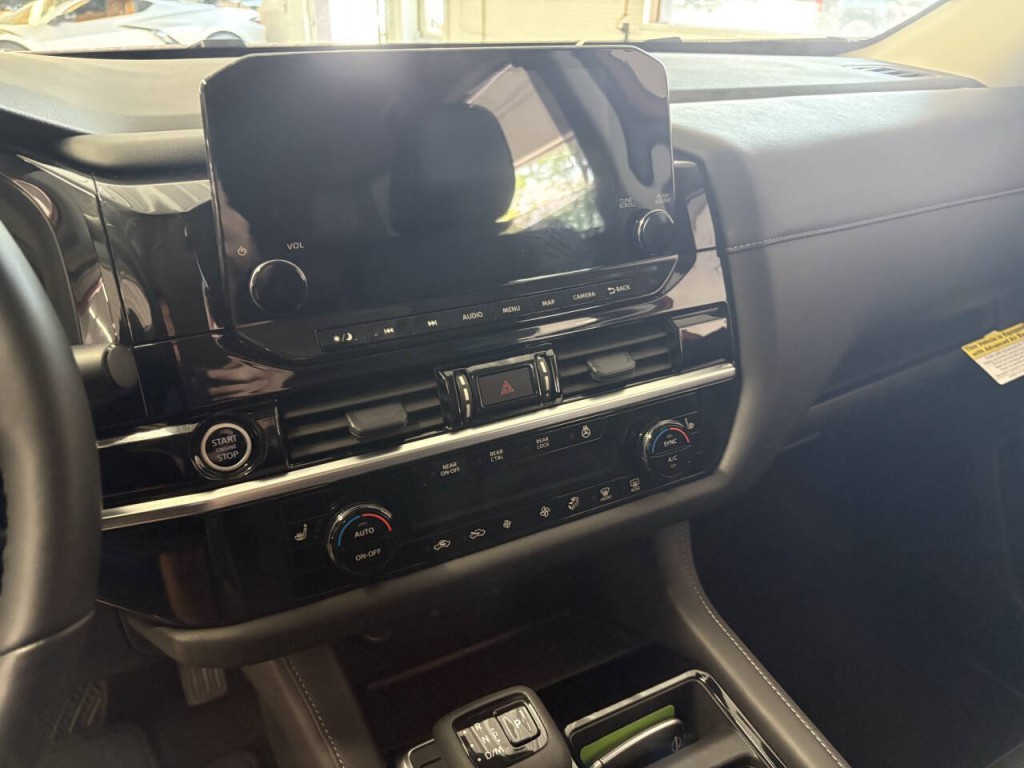 2024 Nissan Pathfinder Image 12