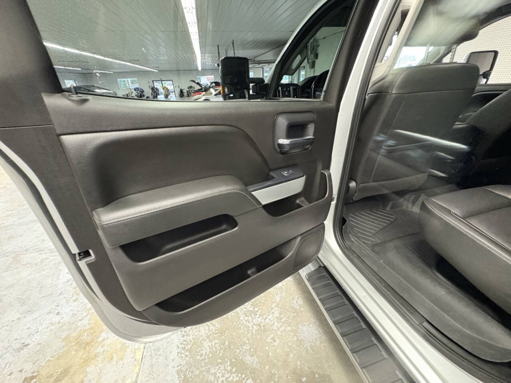 2016 Chevrolet Silverado 1500 Image 12