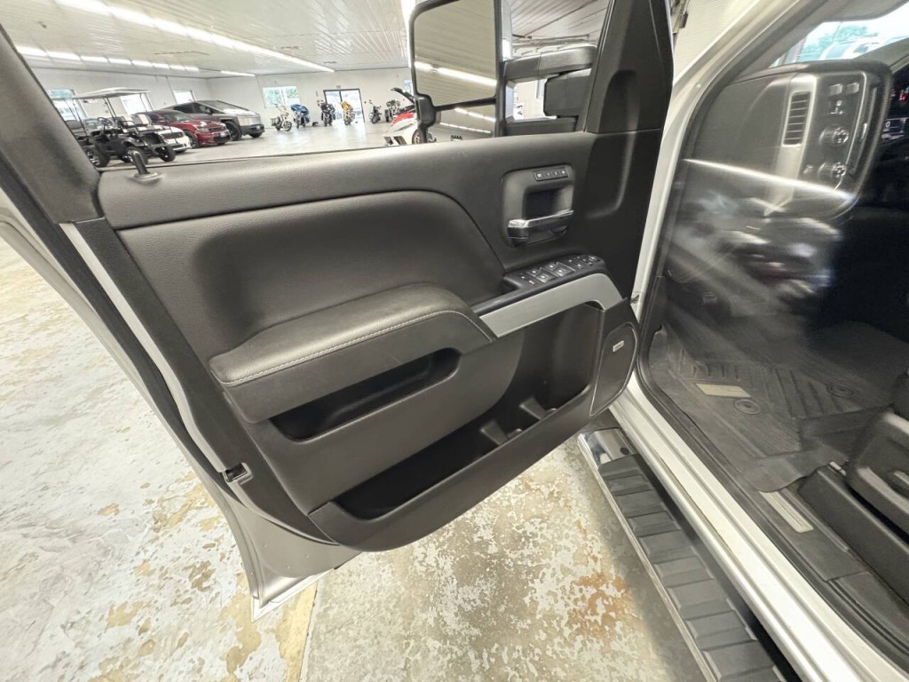 2016 Chevrolet Silverado 1500 Image 14