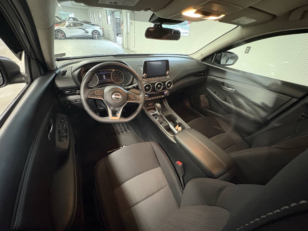 2025 Nissan Sentra Image 10