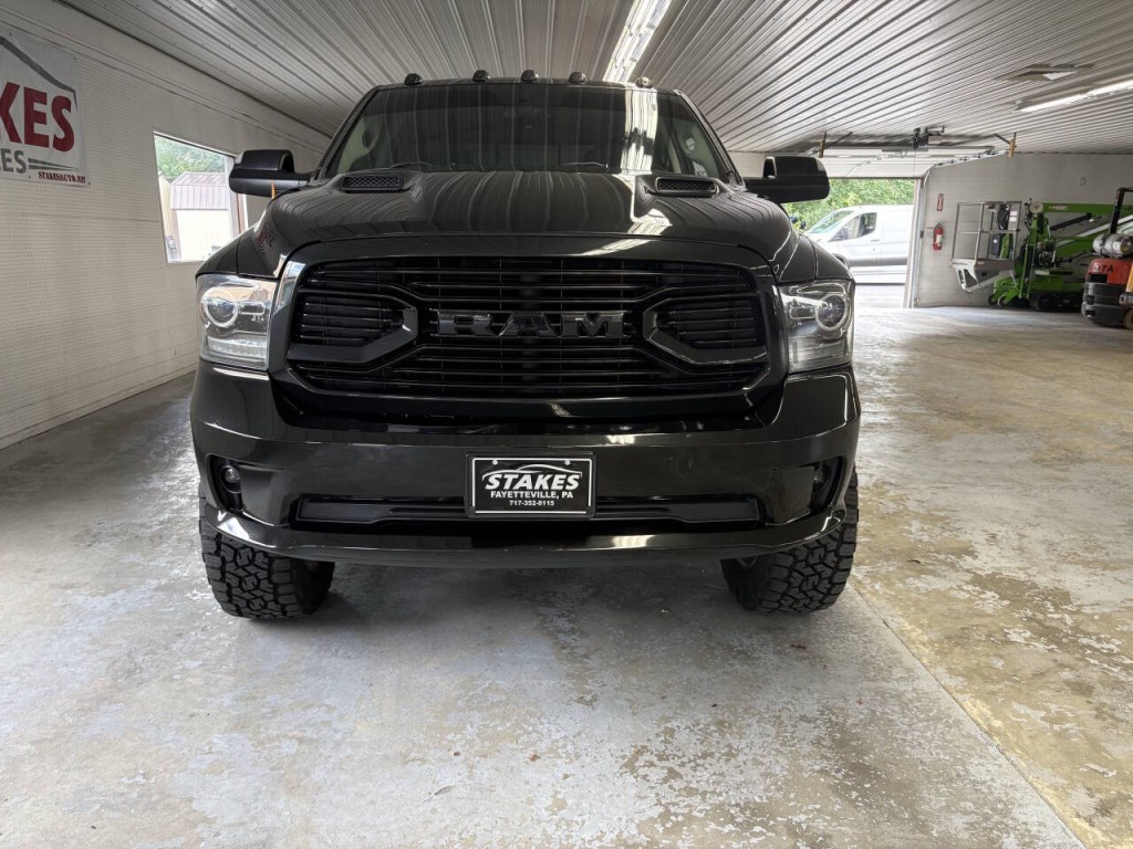2018 RAM 1500 Image 2
