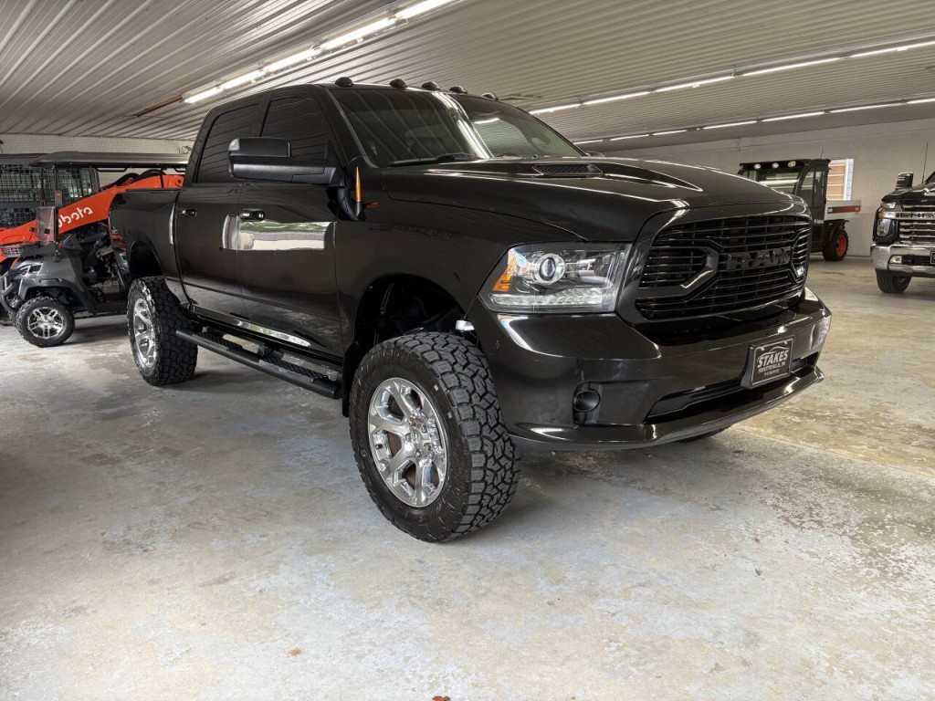 2018 RAM 1500 Image 3