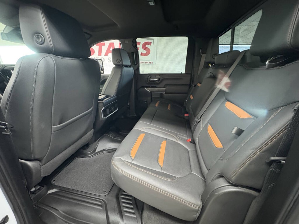 2022 GMC Sierra 2500 Image 9