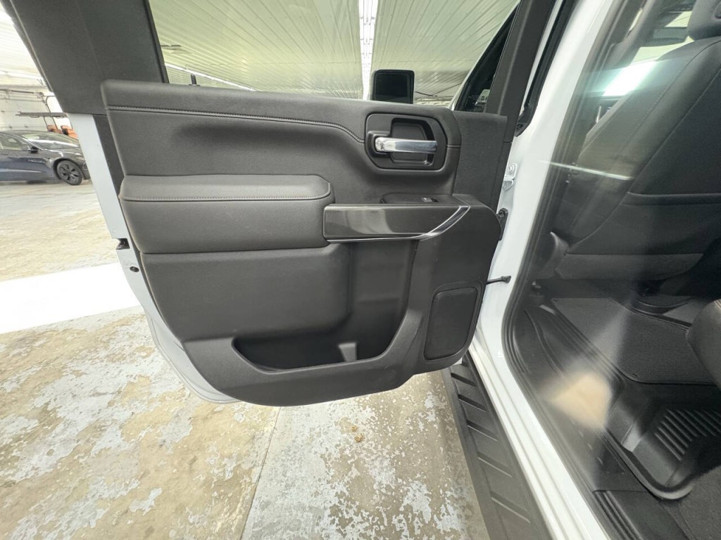 2022 GMC Sierra 2500 Image 10