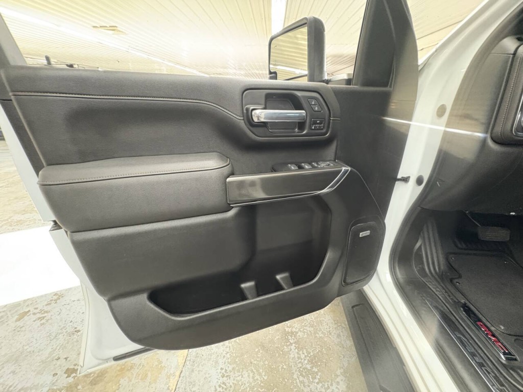 2022 GMC Sierra 2500 Image 15