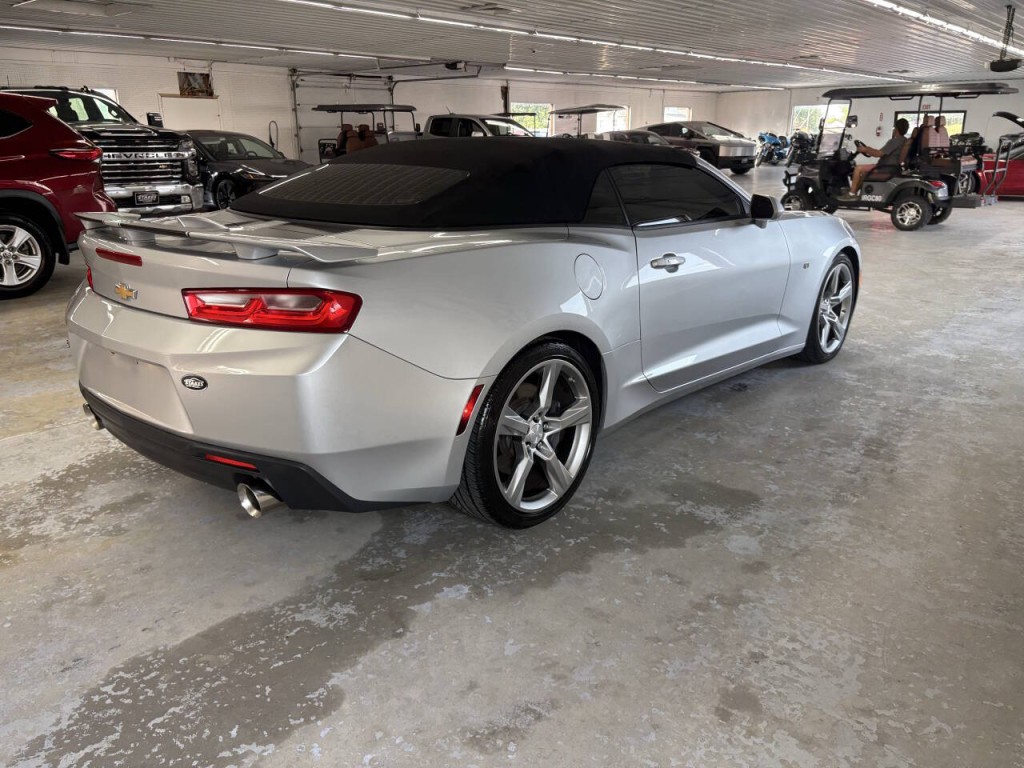 2018 Chevrolet Camaro Image 4