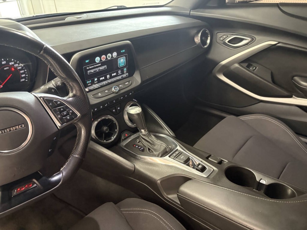 2018 Chevrolet Camaro Image 7