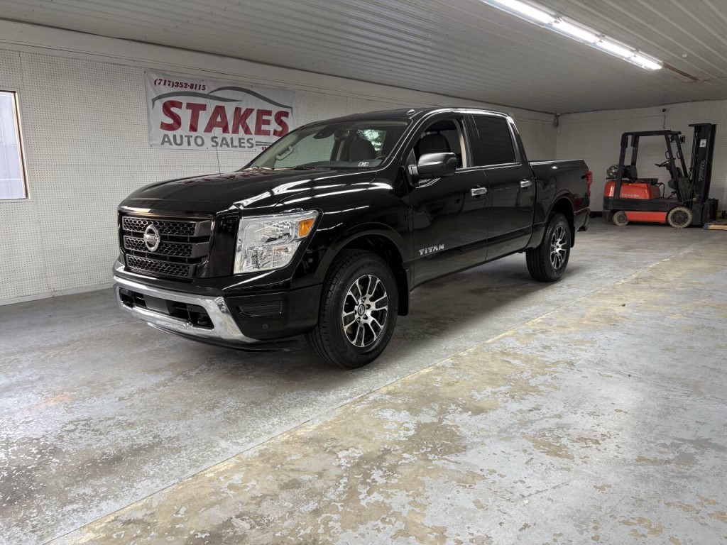 2021 Nissan Titan Image 1