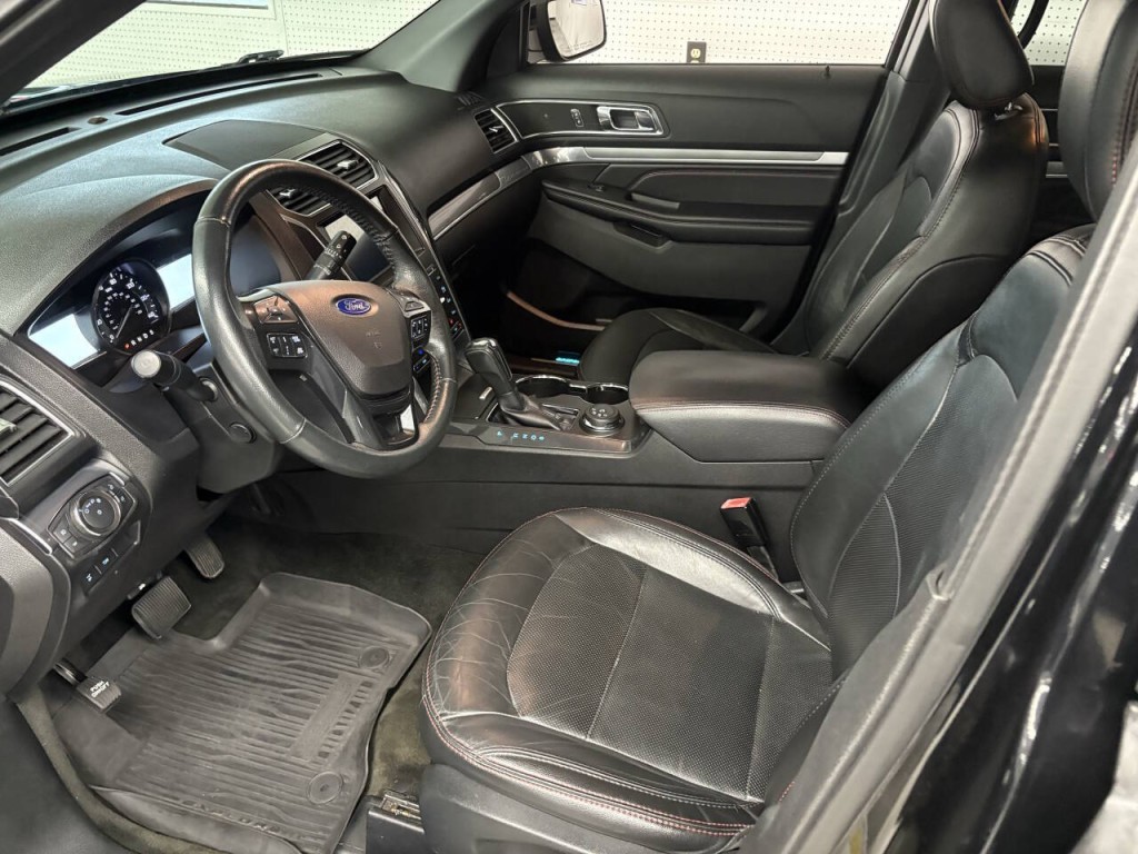 2018 Ford Explorer Image 12