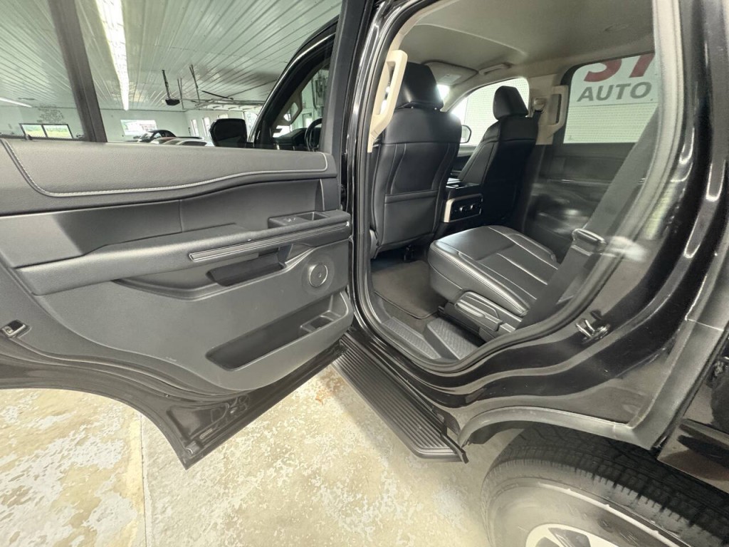 2024 Ford Expedition Image 9
