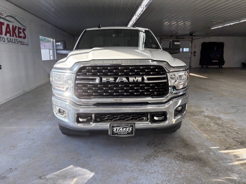 2024 RAM 2500 Image 2