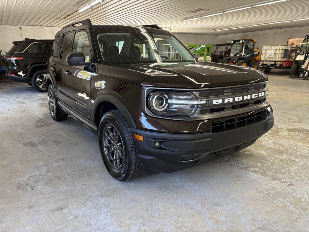 2021 Ford Bronco Image 2