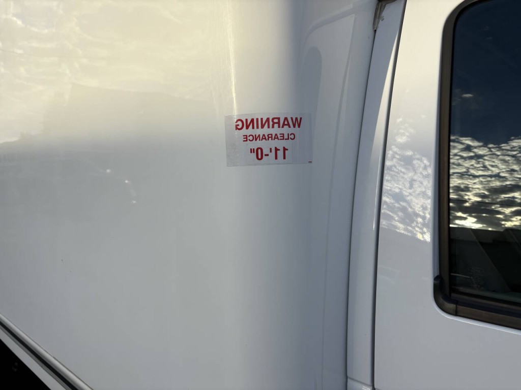 2024 Ford E-Series Image 6