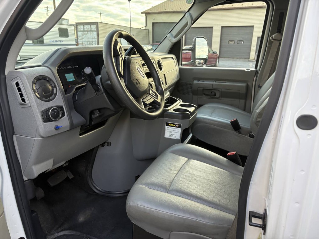 2024 Ford E-Series Image 9