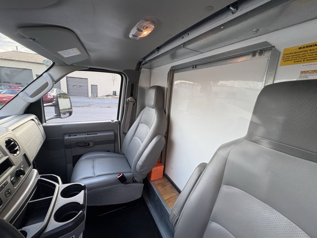 2024 Ford E-Series Image 11