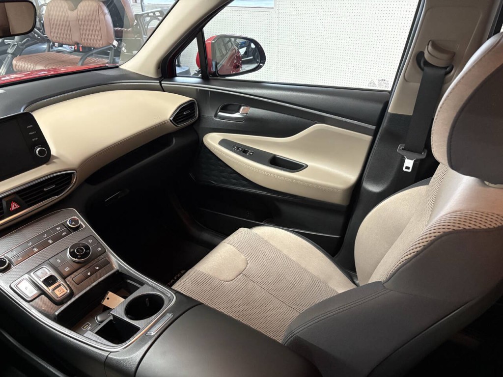 2022 Hyundai Santa Fe Image 10