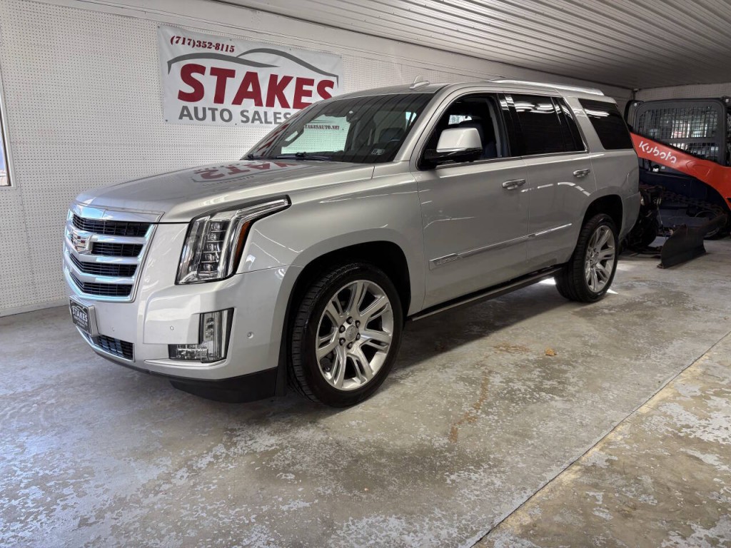 2018 Cadillac Escalade Image 1