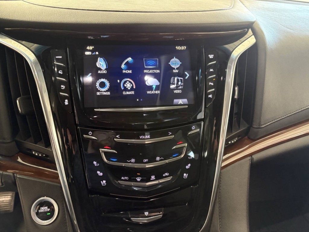 2018 Cadillac Escalade Image 11