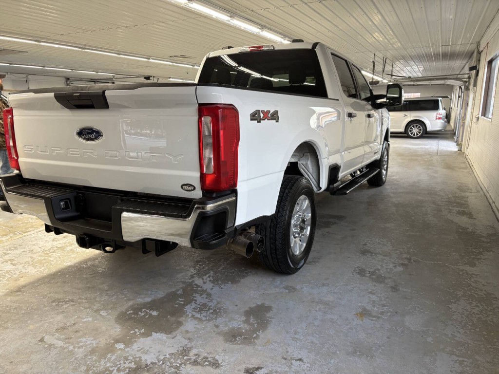 2024 Ford F-250 Image 4