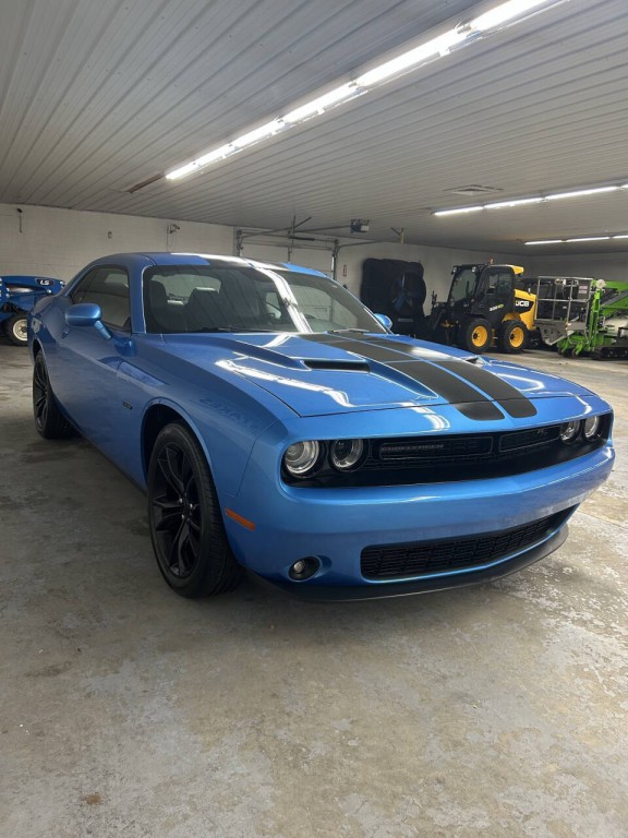 2016 Dodge Challenger Image 3