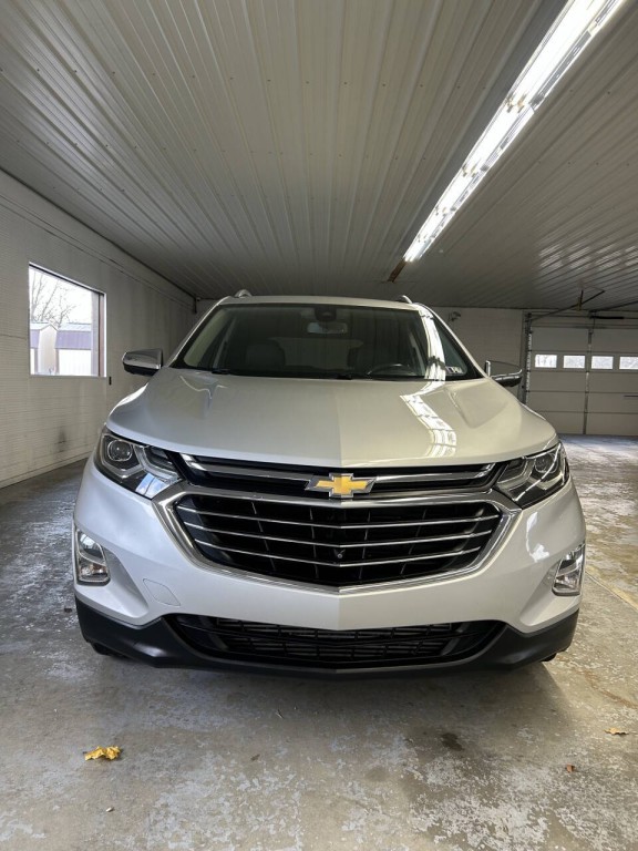 2019 Chevrolet Equinox Image 2
