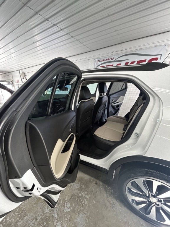 2022 Buick Enclave Image 9