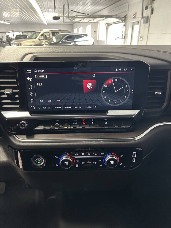 2024 GMC Sierra 1500 Image 11