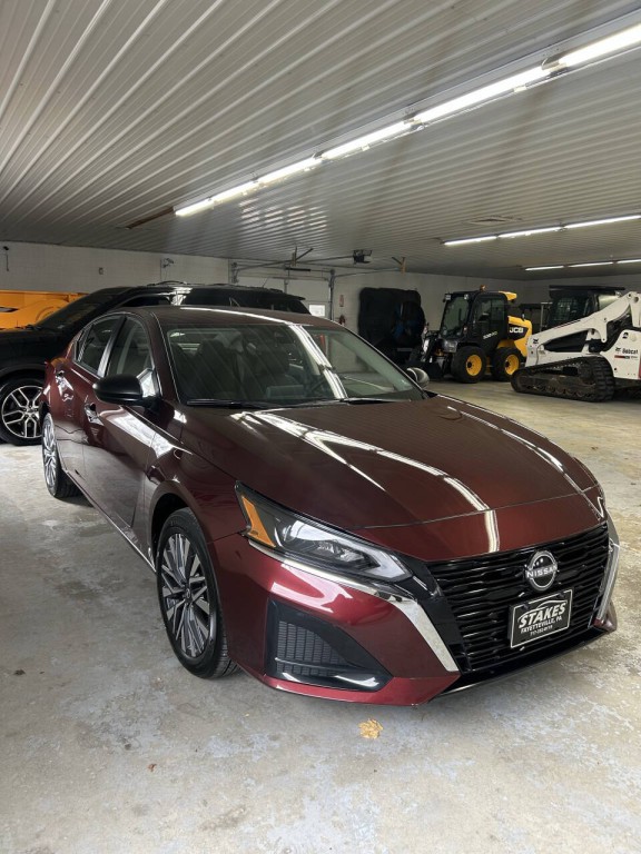 2025 Nissan Altima Image 3