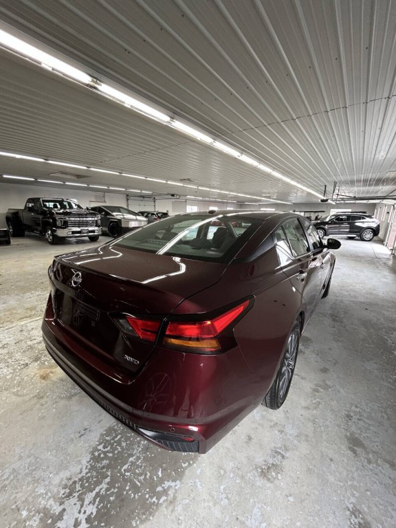 2025 Nissan Altima Image 4