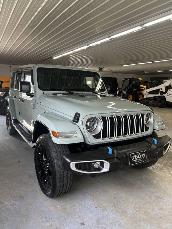 2024 Jeep Wrangler Image 3