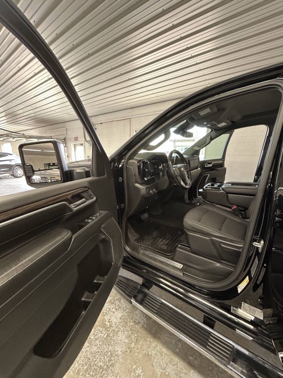 2024 Chevrolet Silverado 1500 Image 10