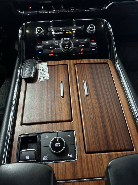 2018 Lincoln Navigator Image 14