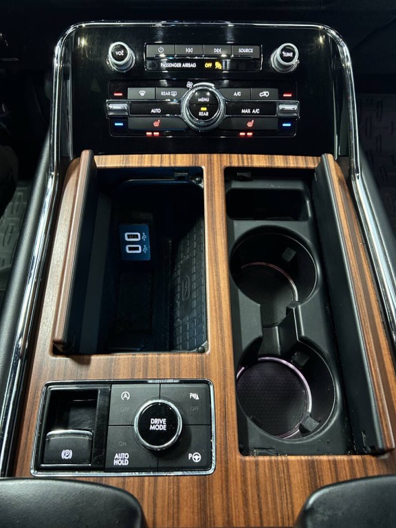 2018 Lincoln Navigator Image 15