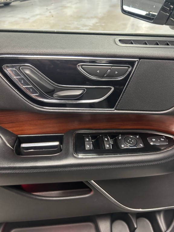 2018 Lincoln Navigator Image 17