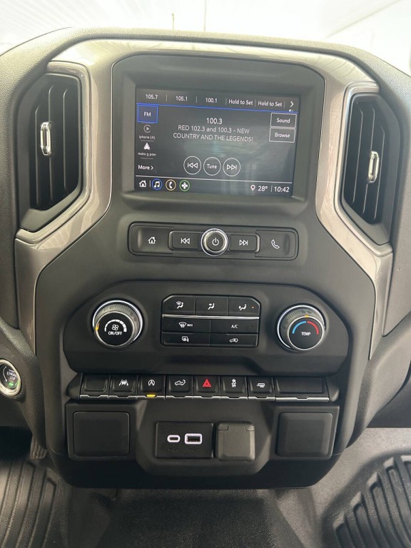 2024 Chevrolet Silverado 1500 Image 14