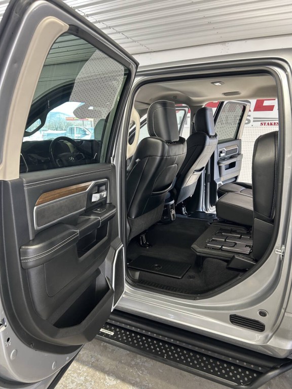 2024 RAM 2500 Image 8