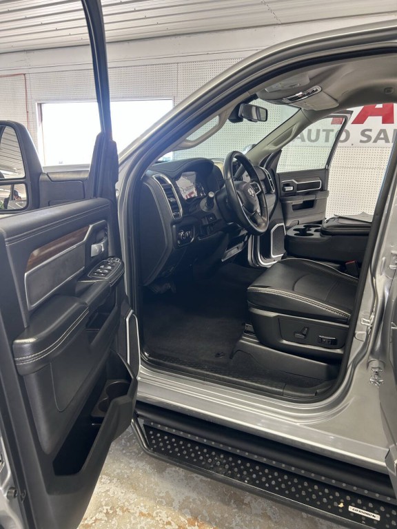 2024 RAM 2500 Image 9