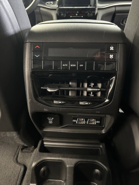 2023 Jeep Grand Cherokee Image 17